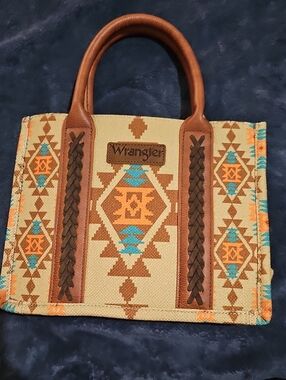 Wrangler Beige Tote with Turquoise & Orange Southwestern Pattern
